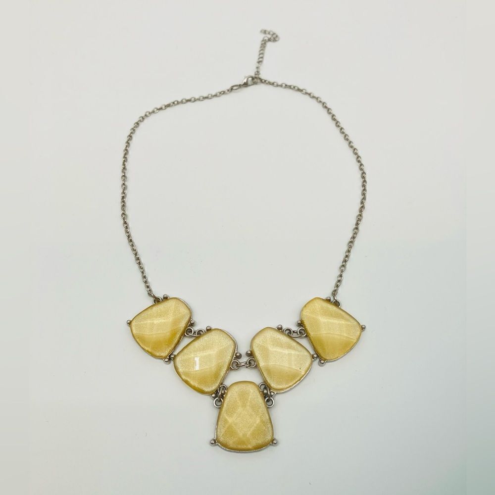 Pale Yellow Vintage-style Exotic stone necklace